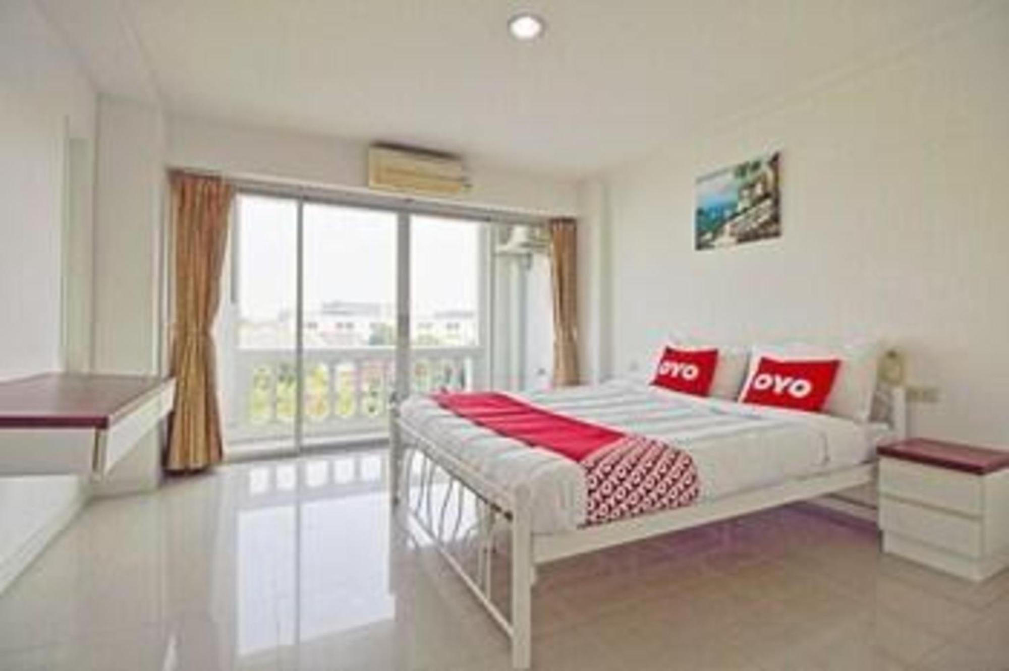 Super Oyo 498 Ladawan Villa Bangkok Exteriér fotografie